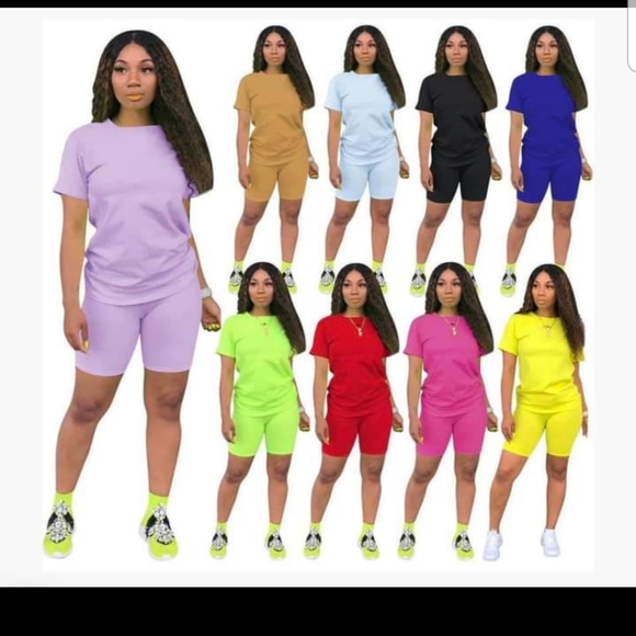 Clothes - Picture 2 of 6